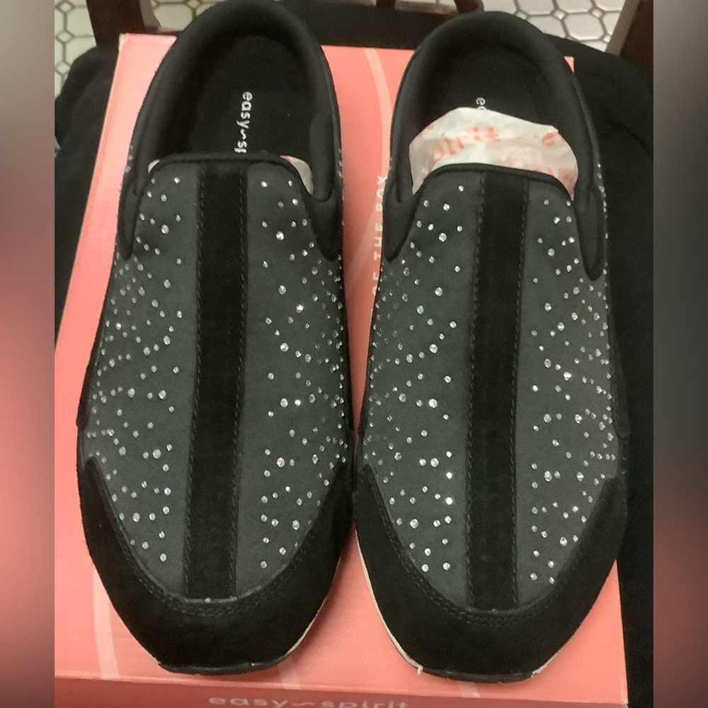 New in the Box, 10WW Easy Spirit Black Sparkle Mules Slip-Ons
